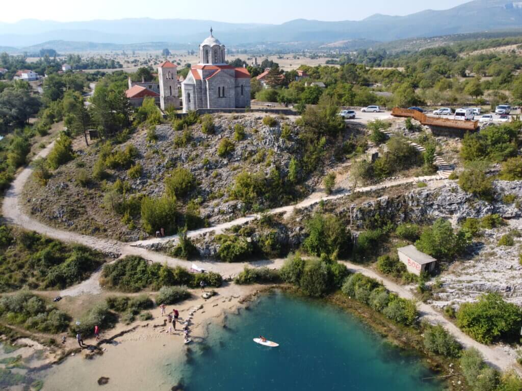 Cetina Quelle Kroatien Drohnenaufnahme